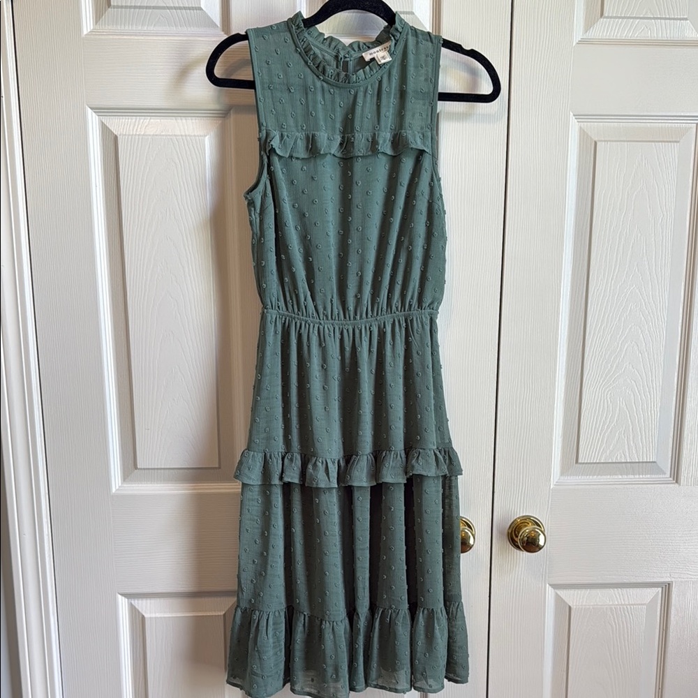 Monteau Green Sleeveless Midi Sundress